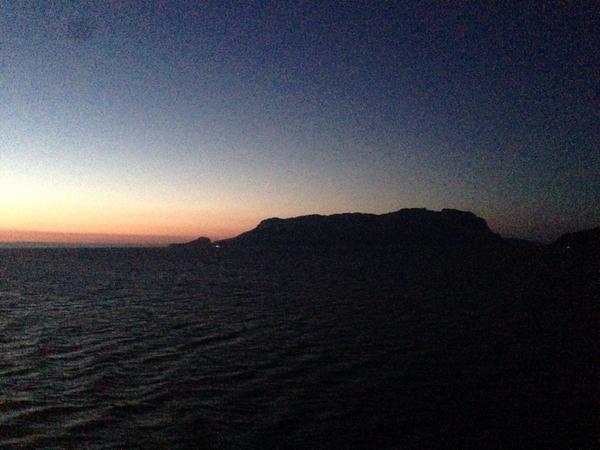 Co_Schi's tweet photo. Prima alba in terra Sarda, dopo 3 anni..
#finally #sardegna #Tavolara #sunrise http://t.co/9NHv3DfzHP