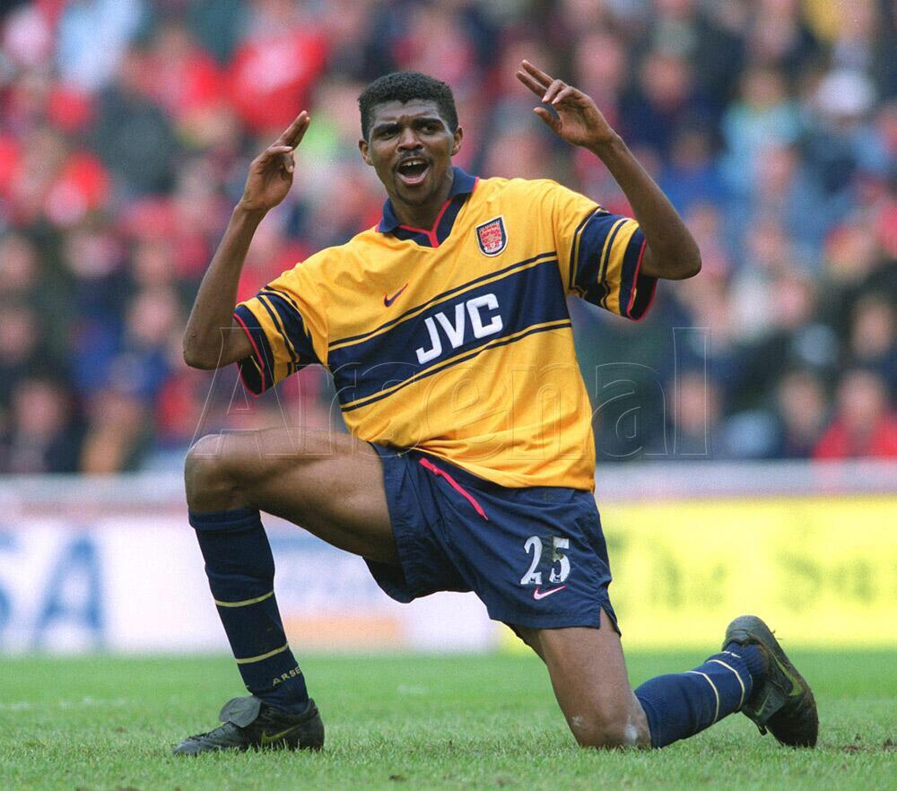   Happy Birthday to Nwankwo Kanu (38). Thanks for the memories at Arsenal!   