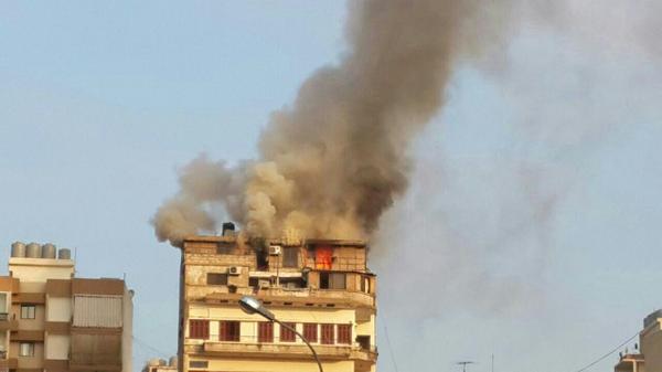 beirutfirebriga's tweet photo. فوج اطفاء بيروت سيطرعلى حريق طريق الجديدة مبنى صقر – نزلة المقاصد بس اخلاء السكان ولا خسائر بالأرواح http://t.co/pYKemsvp7W