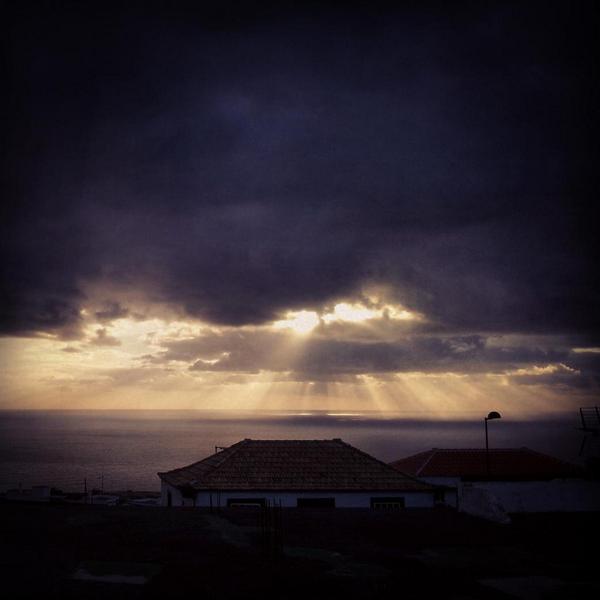 CCMazo's tweet photo. Otro amanecer espectacular desde nuestro municipio.  Cosas así, te alegran el día.  ¡Feliz viernes! http://t.co/fLfhjtt56N