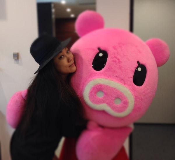 Juju Auf Twitter Tbsにてboonaちゃんに遭遇 ビルの入口ではキティちゃんとすれ違ったし 今日はキャラクターづいてるんだな フフフ Http T Co Dbivulxm0b