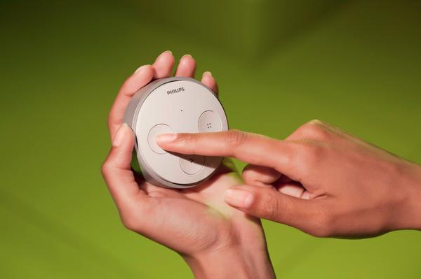 tweethue's tweet photo. #huetap now available at Apple online stores across Europe, UK, USA and Canada. Tap that. http://t.co/hpv3reO4KM