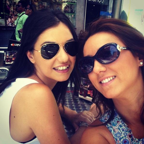 albaredondo9's tweet photo. Qué ilusión me hace estar con mi hermana @Maria_RebPar en Madrid!! http://t.co/zBFEkQ1GVF