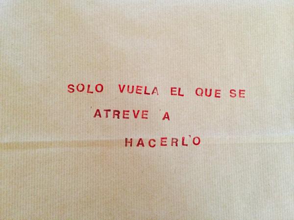 alexgonzalezact's tweet image. "Solo vuela el que se atreve a hacerlo".