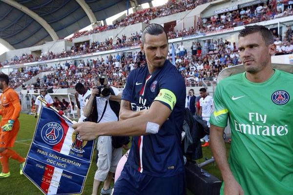 Ibrahimovic : ' Il y a un Trophée à gagner et on veut le ramener à Paris. ' #PSG #PSG #PSGEAG #TrophéDesChampions