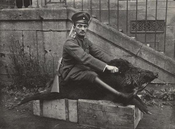 QueHistoriaEs's tweet photo. Fotos inéditas de la Primera Guerra Mundial - #YahooMentes https://t.co/0YLxA2S9hx #Historia #WWI #1GM http://t.co/MqcVeZnK8x