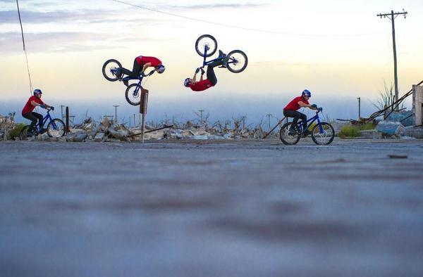 Ride_Forbidden's tweet photo. Its only impossible until it's done. @RedBullZA @FreedomRideCT @Crankworx #frontflip #freeride #freeride4life http://t.co/AZ1bfAD8Xs