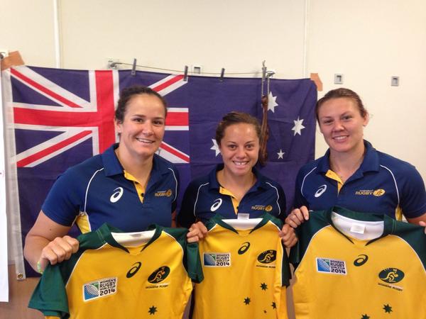 Shan_Parry's tweet photo. @Aussie7s girls reping the @WallaroosRugby jersey today against South Africa. #7 #12 #13 #wallaroos #pathwaytoparis http://t.co/1PhDtliDFE