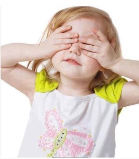 sara83412's tweet photo. أغمضْتُ عيني مرةً
لأذوق إحساس الضرير!

هانت علي مواجعي
والضيق والحزن الكبير http://t.co/aIdZli88zE