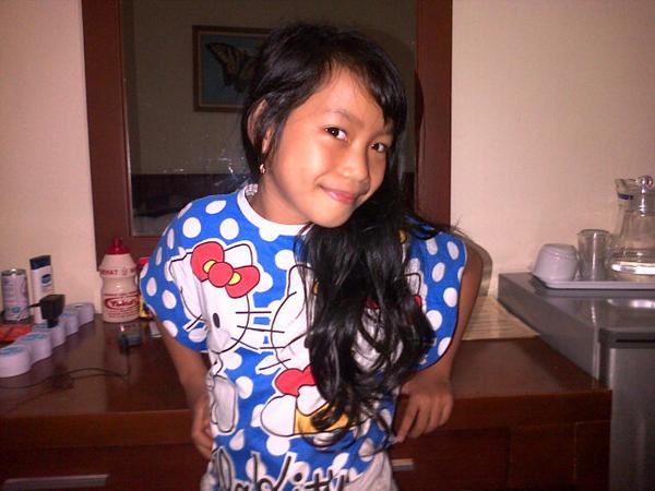 Sheren tweet media