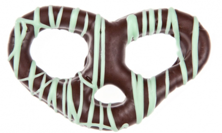 #LuxPretzels takes an original spin on the typical #hotel chocolate under your pillow!