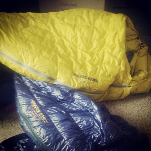 BrooksRange's tweet photo. Our new Drift sleeping bags using 850 down & @DownTek -see them @ OR next week. #gotogear, #camping #outdoorretailer http://t.co/gJCCXVnQwc