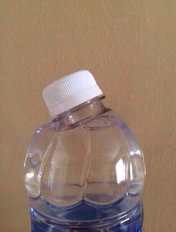 “@MeroSabor: Stephen Hawking en botella ” @srcredi