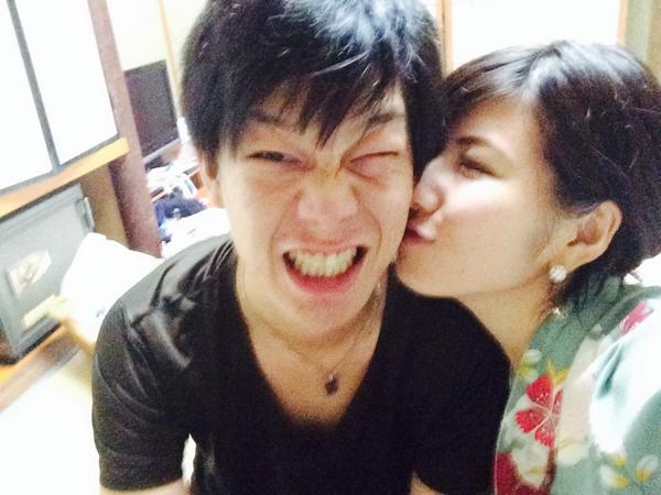 akarirurarara's tweet photo. 一年記念！！！めちゃくちゃ幸せ！！
めちゃくちゃ飲んでるけど！！！
ほんとに、ほんとに、ありがとう！！ http://t.co/jWLtpZxXL5