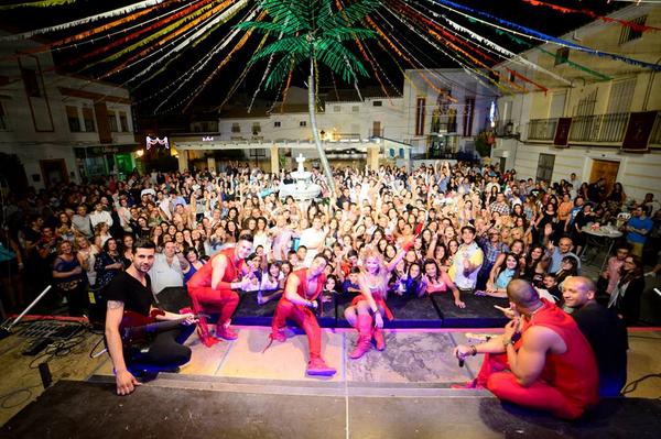la_tentacion_T's tweet photo. Un año más Escañuela demuestra que es "Tentador", un año más lo pasamos de escandalo. Un año os damos las GRACIAS! http://t.co/X4tyIkbSWt