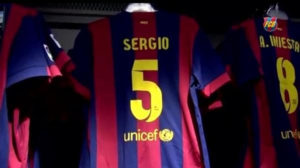 AravindAjit's tweet photo. "@Squawka: Carles Puyol has chosen Sergio Busquets to take the number 5 shirt at Barcelona. http://t.co/1z6YFHEdJw" @bikernextdoor