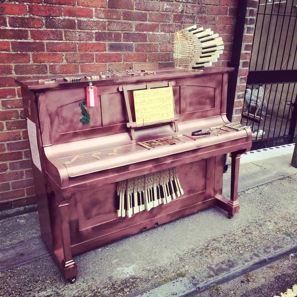 CotswoldTV's tweet image. @PumpHseProject more pianos! Only on the streets for this weekend - also being sold through a silent auction