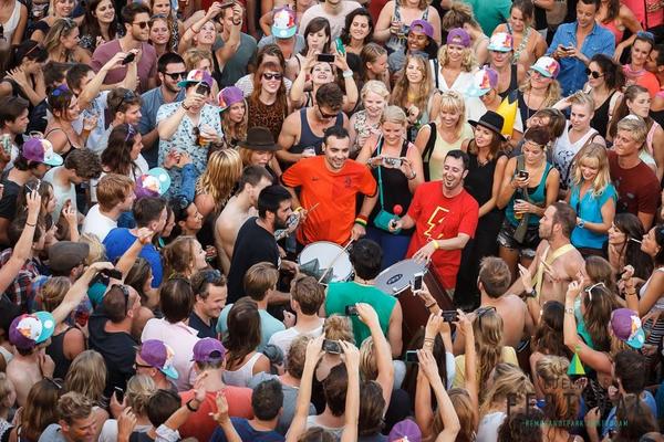 EdelWiseFest's tweet photo. Alle remmen los, wat gingen we uit ons dak!! @lapegatina #geweldig #spaanse #muziek #zomer http://t.co/qwm52tZxTL