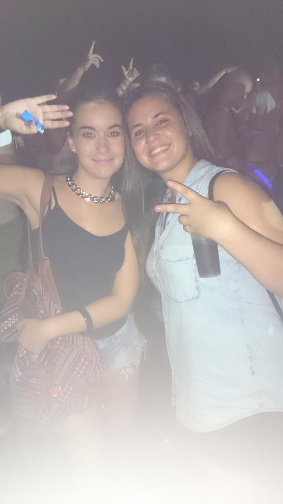 Buena noche con <a href="/Anaabeel_/">Anabel♡</a>  festival #MaximaFM2014