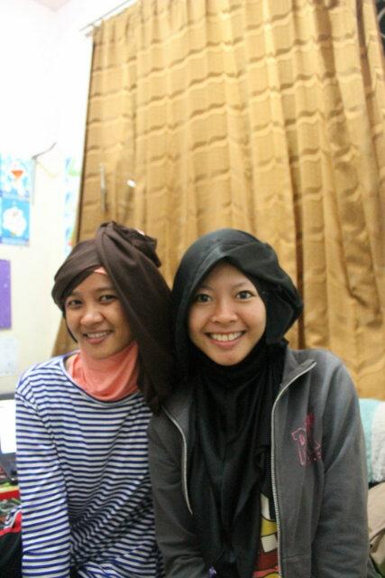 Cerita nya sih hijab ,tapi entah hijab apa kalau akhirnya berbentuk seperti ini =)) <a href="/Eliza_FN/">Eliza Putri Ayu</a>