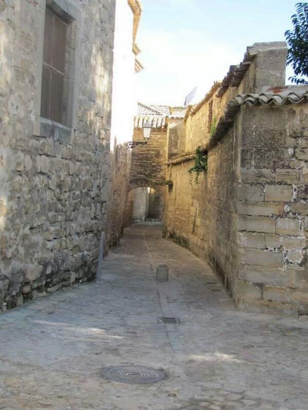 _Paisajes_'s tweet photo. Calles de la ciudad de Baeza (Jaén). http://t.co/anbmffcyH9