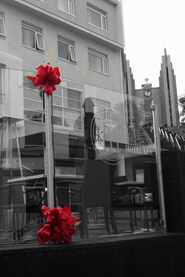 Við erum búin að skreyta! Velkomin á #Múlaberg! #HotelKea #versloAk #EinMedOllu !