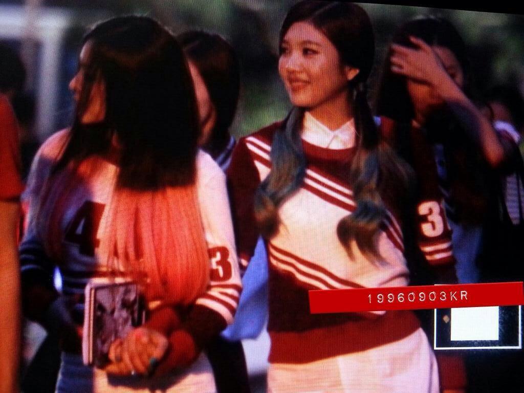 Bt9lLZkCEAAfEFB.jpg:large