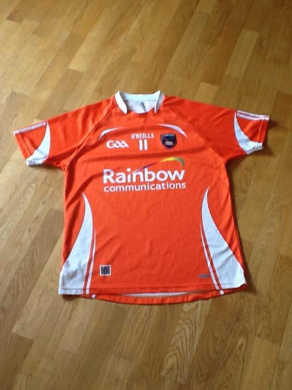 LAST CHANCE TO ENTER - RT this and follow us (new account here) to win this tight fit Armagh jersey #gaabanter