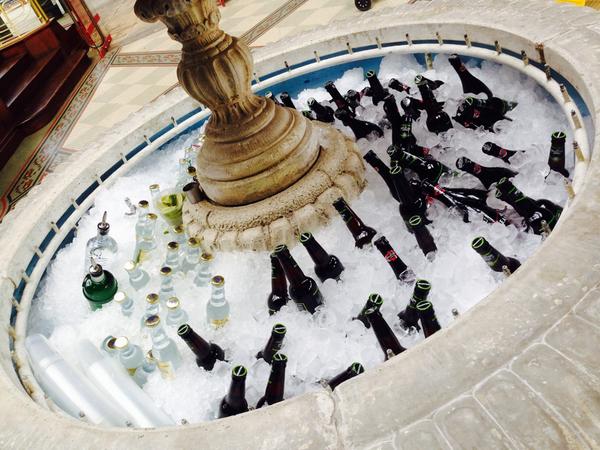 ArribarBars's tweet image. @MeantimeBrewing how do you like the beer fountain @wefeastlondon we have created? #beerfountain