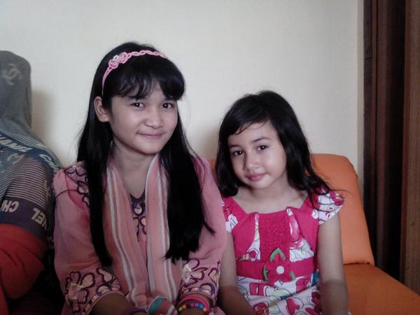 Aku dan kk tamara di open house tan ita