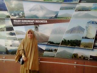 rizkynabbilla's tweet photo. Cie yang lagi I'TIKAF semangat iyah semoga barokah teteh ku@rizkianandatri ;* http://t.co/gbigxYf6Ld