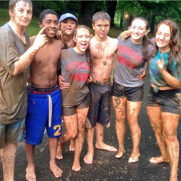 Kayla_Walewski's tweet image. throwback?¿ #mudsliding #goons #gunn