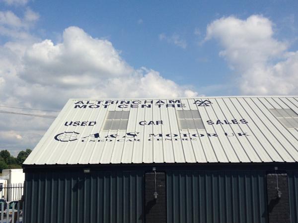 AltSignGraphics's tweet image. Vinyl Graphics supplied and fitted to roof - good use of advertising space!