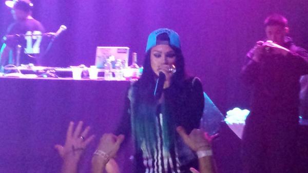 RayPanda89's tweet photo. @SnowThaProduct Amazing!!! Aint no bitch touching Snow in the industry or underground. Keep it up Snow your the Shit http://t.co/WY0Mk8gt2D