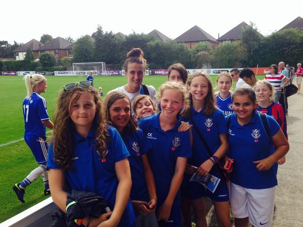 TAFCu16girls's tweet photo. .@Teddington_Town .@DoEventsuk .@MoidulsofTedd Girls had a Grt day watching ChelseaV .@MCWFC &amp; meeting .@JillScott12 http://t.co/CTUpFJrREL