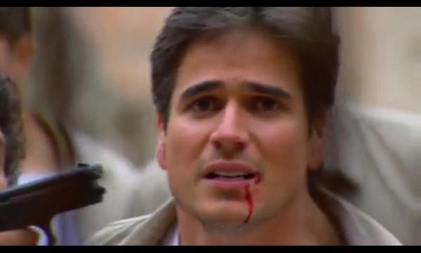 FabiiArenass's tweet image. #Cap55 de #LaGata @DanArenas @MaiteOficial 
#Pablo en peligro, hay un botin en la carcel,  #Esme va a a ver a su amor