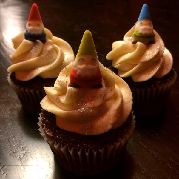 CupcakesFW's tweet photo. We are at @WunderkammerCo today til 5pm chillin' with our gnomies! Come out! http://t.co/UOpTFddBnf