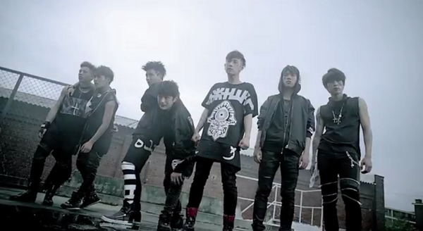 pop_gasa's tweet photo. [ENG LYRICS] #INFINITE are "BACK" as sexy and tough heroes! #INFINITEBeBack http://t.co/yrNAMt6471 http://t.co/hcRwPzwfc2