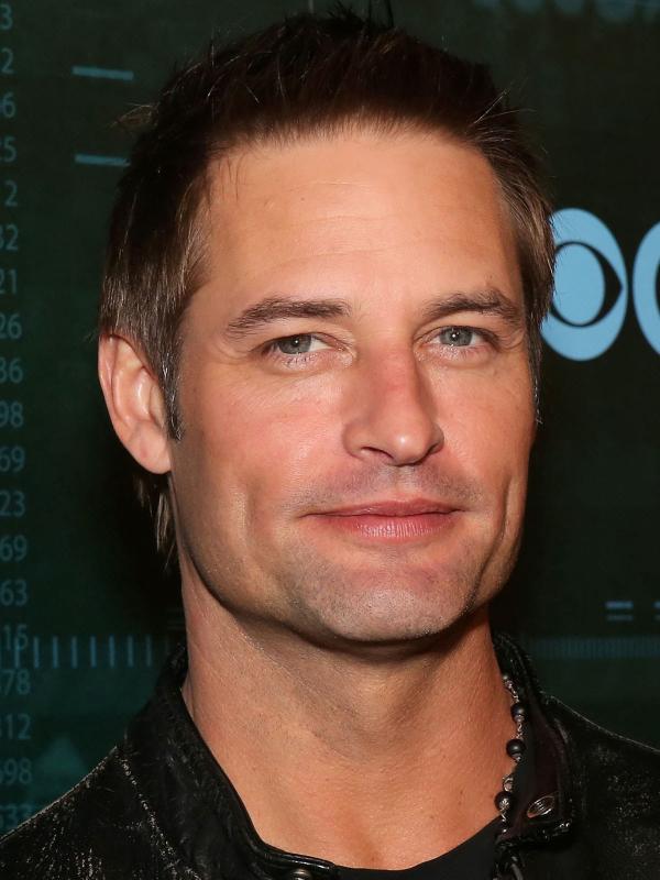 Intelligence81's tweet image. Hi everybody! Today is #JoshHolloway #Birthday.... Happy Birthday Josh!! We all hope to see him again, RIGHT?!