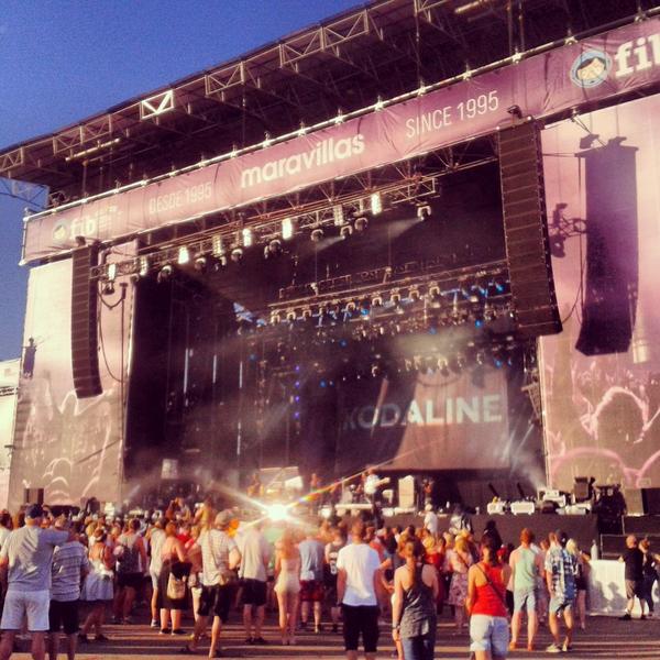 Edurne_Zubiria's tweet photo. Kodaline right now in #fib2014 #livemusic #iloveit @juan_briz @CrisViLL0 #benicassim @fiberfib http://t.co/ewUYHwnSZV