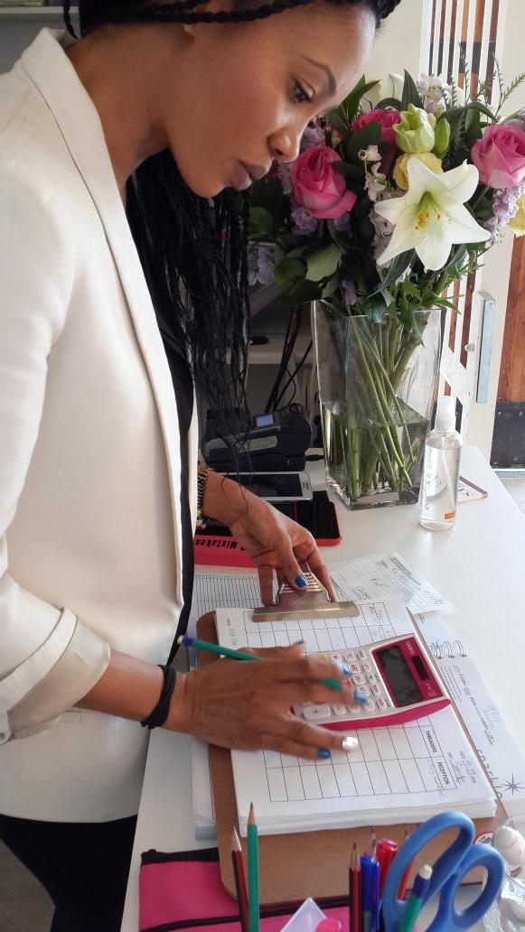 misssalonSA's tweet photo. @Azania_ is getting into the full swing of salon ownership #womeninbusiness #MSLParkhurst http://t.co/w91698NEQh
