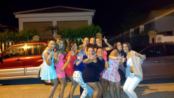 MeeeerCHii's tweet photo. Muy buen finde con miiis petardaa http://t.co/mXnUeQslMu