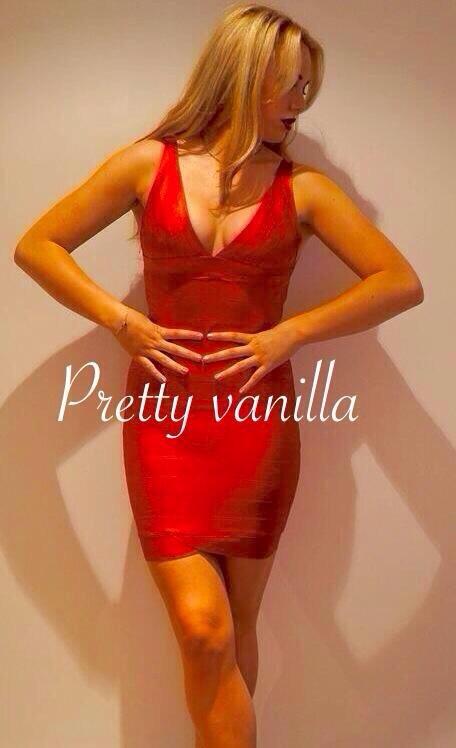 Vanilla20Pretty's tweet photo. 🍒🍒🍒 #MORETHENHALFPRICE #SALE #mustgo £39.99 🍒🍒 http://t.co/Hn4iqdO0w2