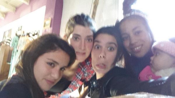 MFlorHG's tweet photo. @AlberdiDenise te quiero amigaaaaaa ♡ http://t.co/ZInbac3Ndz