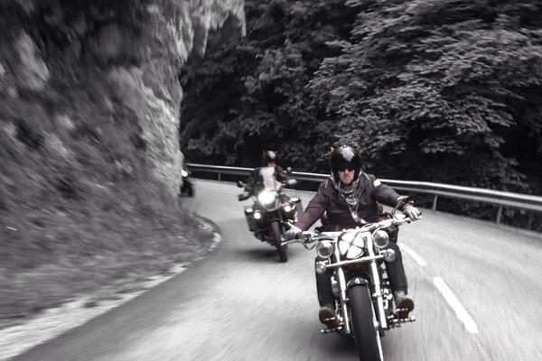 Cruising in #Grenoble with the boys ❤️. #bikerboys #vacation #france #harleydavidson #routenapoleon