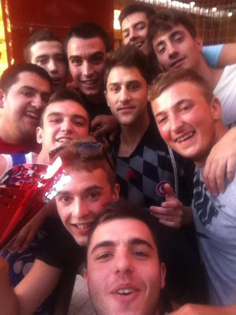 spa_21's tweet photo. @Jorgesanan96 @marioso_19 @david_chupi @Jorgemoragues7 @pabloqe19 Maratón Argamasilla de alba. http://t.co/3UzIUx3HyH