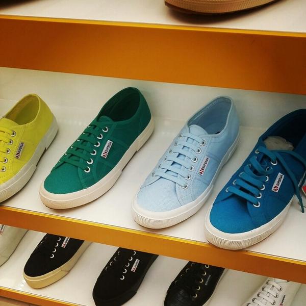 CrashOvernide's tweet photo. 아 다 가지고싶어
다 내꺼 http://t.co/xurBWOCA4o