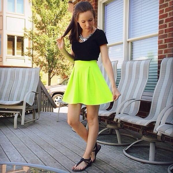 CharlotteRusse's tweet photo. We want to see YOUR #OOTD on @Instagram tagging #CRFashionista. Thx @kytealatte for showing some #NeonInspiration! http://t.co/J5YkDAvHV1