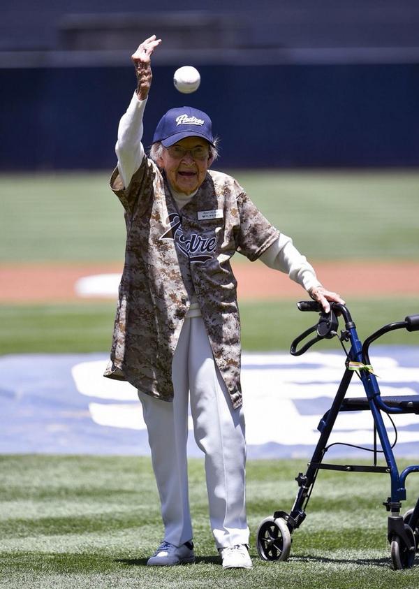 Athlete__Tweet's tweet image. 105 year old woman throws out first pitch for the padres....retweet for respect