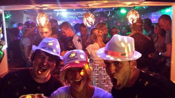 stdevries's tweet image. #wybselfie #stoep je weet toch